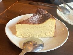 巴斯克蛋糕-Bistro Les Lilas丁香花小酒馆