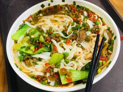 酸辣鸡杂米粉-食美汇美食广场(新奥店)