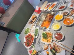-海底捞火锅(新松江路生日主题店)
