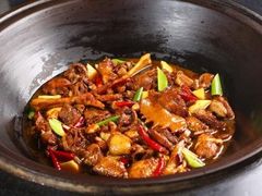 特色大骨鸡炖蘑菇粉条-华龙特色大骨鸡农家菜馆