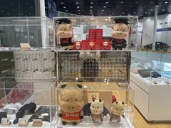 -杭州中沃沃尔沃4S店(滨江区店)