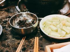-鸿顺老铁锅美蛙鱼府(解放碑店)