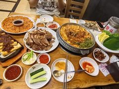 -喇喇排骨火锅·传统韩式脊骨汤(望京西园总店)