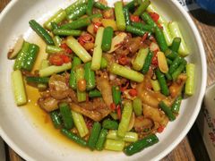 -龙巢盱眙龙虾·牛蛙·烧烤宵夜(八卦岭店)