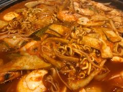 -三清洞摩西韩式年糕火锅(威高广场店)