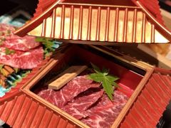 -山川小町·极番烧肉(新地假日广场店)