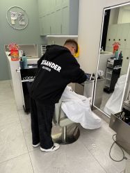 -PE SALON