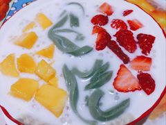 士多啤梨芒果绿茶拉面-甜心妈妈·榴莲星级糖水(北京路总店)