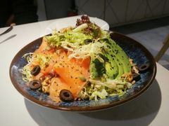 牛油果烟熏三文鱼沙拉-BE BRIGHT KITCHEN(正佳广场店)