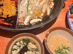 -周小明火锅(黑金冠社区店)