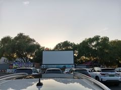 -枫花园汽车电影院(朝阳公园店)