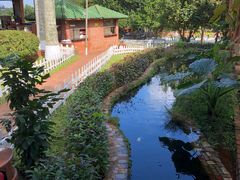 -侯臣咖啡文化村