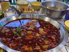 -晓彭肥肠鸡·泡椒鸡火锅(水木天地店)