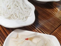 -食爺炭炉鸡煲·烧烤