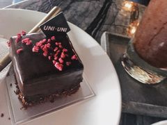 -UNI UNI(环亚凯瑟琳店)