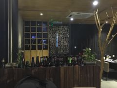 -HIHE Bistro·Oyster Bar(华熙live店)