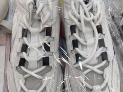 -翰皇直营洗衣洗鞋(望京鹿港店)