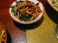 伊犁凉拌菜-楼兰新疆主题餐厅(悠方店)