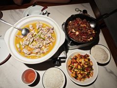 -湘西小馆(滨河路店)