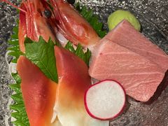 -铭牛烧肉·和牛海鲜自助(高新月牙湖店)