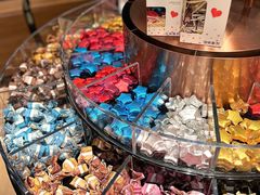 -Laderach 莱德拉(上海环贸iapm店)