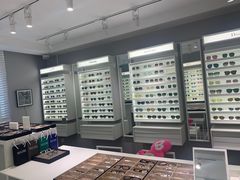 -目艮眼镜SHOWROOM(品牌集合店)