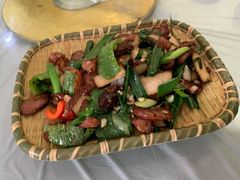 -余家庄肥肠鱼地方汤锅(银杏大道店)