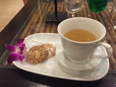 按摩后的姜茶及饼干-Let's Relax Spa(Phuket 3rd Street)