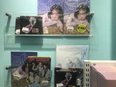 -Love Star追星馆(上海大悦城店)