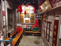 等位区-北三老太太烧烤(人生一串上榜店)