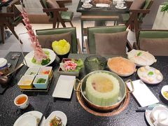 -得意咚瓜·顺德鱼生·冬瓜火锅(深圳首店)