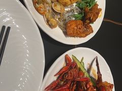 -涨巢·潮玩水疗局