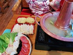 -民食香·腊排骨野生菌美食(木府店)