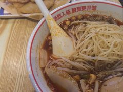 -魔都三兄弟酸辣粉·蘸卤炸串(虹桥万科店)