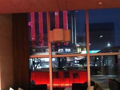 -西安绿地假日酒店