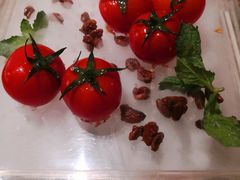 番茄脆菇沙拉-小大董·烤鸭(凤凰汇店)