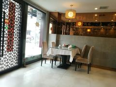 -黄家饺子东北特色菜馆(湖滨商业街店)