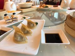 黑松露金网煎锅贴-利苑酒家(合景国际金融广场店)