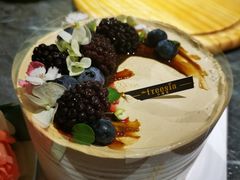 卡布奇诺淡奶油-小苍兰风铃草蛋糕甜品(沈阳店)