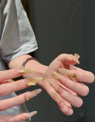 -进巍美甲