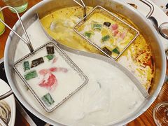 -樾餐厅泰式海鲜火锅(民歌湖店)