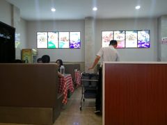 -鲁班小馆(政四街店)