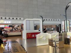 -麦当劳(合肥南站候车层)