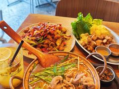 云南生烫牛肉米线-Blac+Blac(中海环宇荟店)