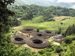-南靖田螺坑土楼群景区