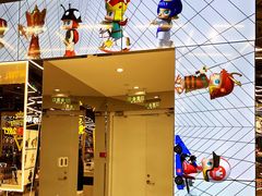 -泡泡玛特POPMART(侨福芳草地店)