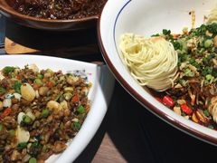 -有红鸡毛店·川菜(建设路店)