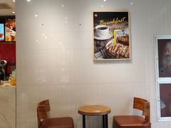 用餐区-85度C(生甜甜圈研究工坊·上海局门店)