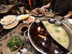 -肖肖酸萝卜鱼火锅(总店)