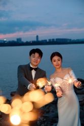 -蒙太奇婚纱摄影(万达店)